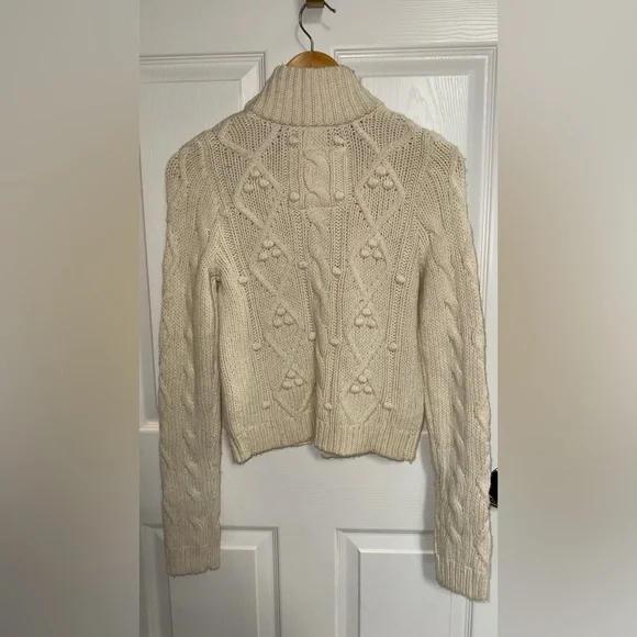 Abercrombie & Fitch Cream Cable Knit Cardigan - Picture 2 of 4